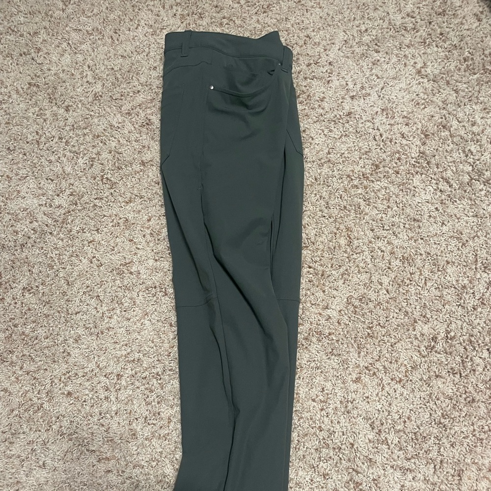 Lululemon Mens Commission Pants | 34/32 | Spruce Green | Classic Fit